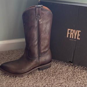 Frye Billy Pull-on boots